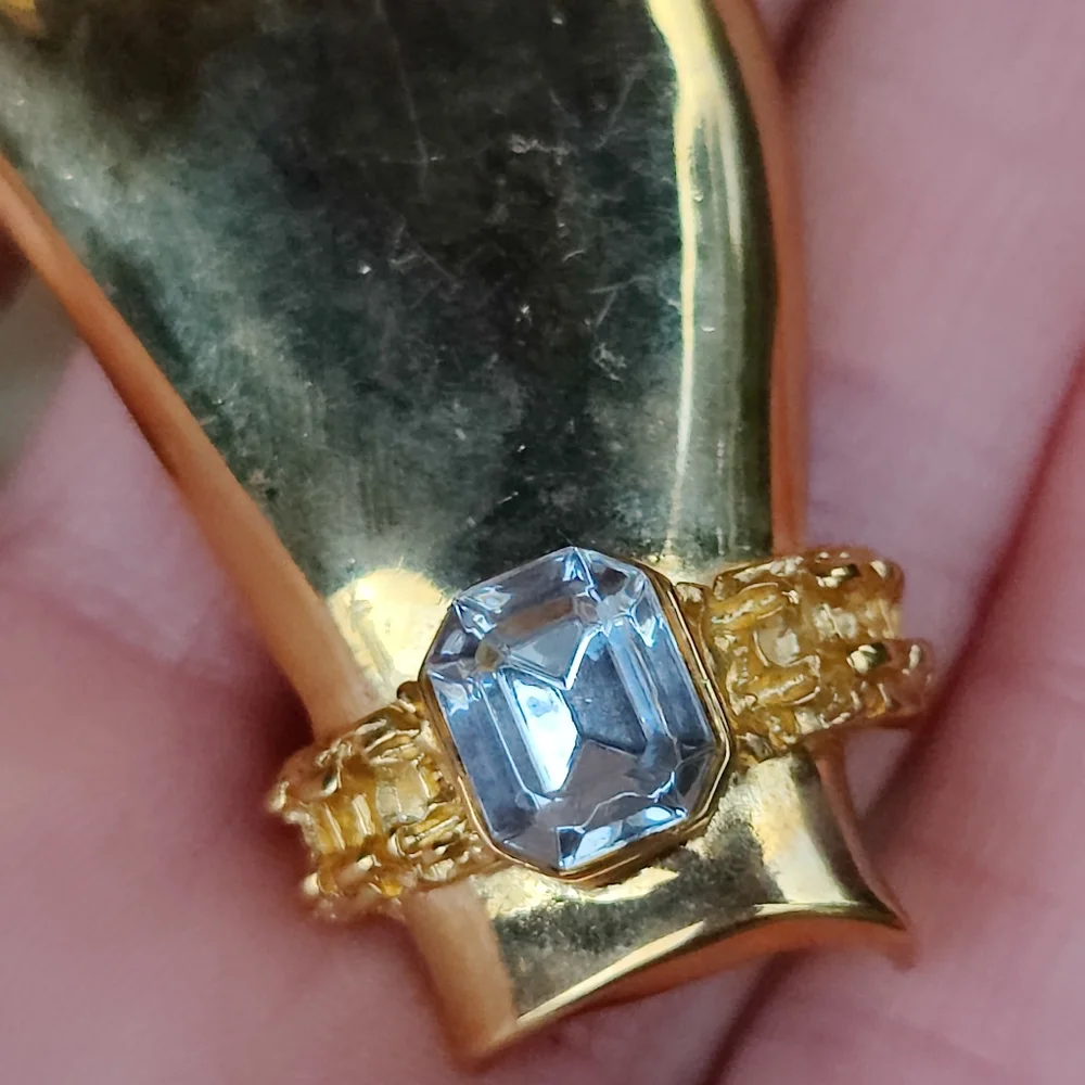 ✋ Rare Vintage Butler & Wilson Hand Brooch - Picture 6 of 6